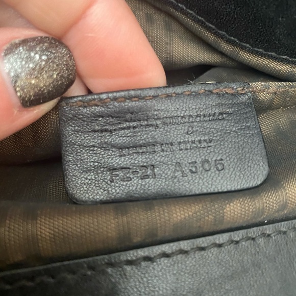 Ferragamo Nero Calf Hobo - Picture 9 of 12